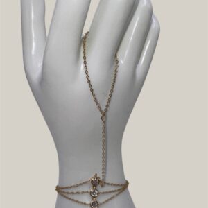 Bracelet de main “Crystal Élégance” ✨